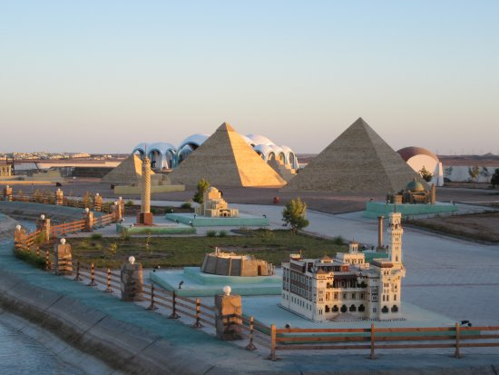 Mini Egypt Park